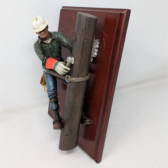 Garman Collection High Wood Walker Brotherhood Linemen Sculpture Hand Painted - Picture 7 of 7